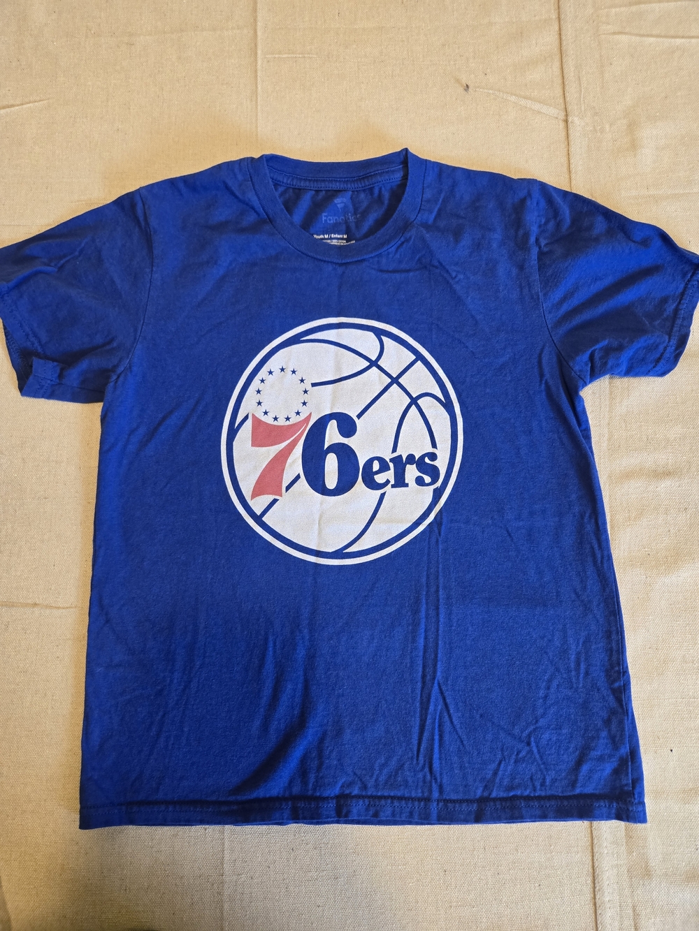 Fanatics Philadelphia 76ers Basketball Logo Youth Medium Blue T-Shirt